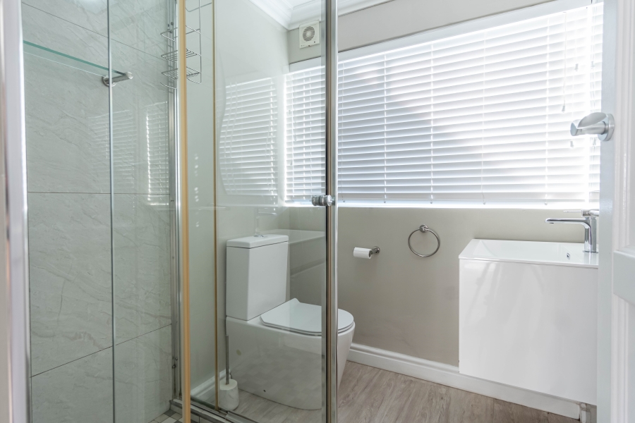 3 Bedroom Property for Sale in Van Riebeeckstrand Western Cape
